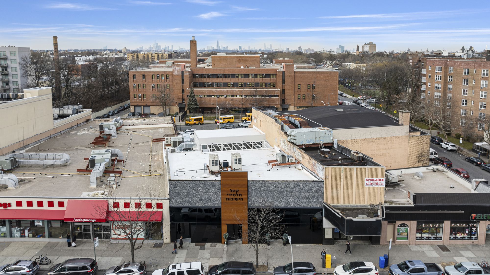 Aerial view of 1609 Avenue M and the surrounding block